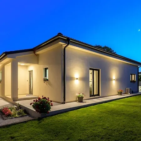Villa Suri By Istrialux Svetvinčenat